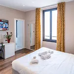 Globo Suite-correnti Otel 3*