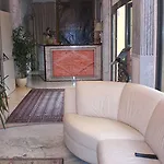 Globo Suite-correnti Otel Sanremo