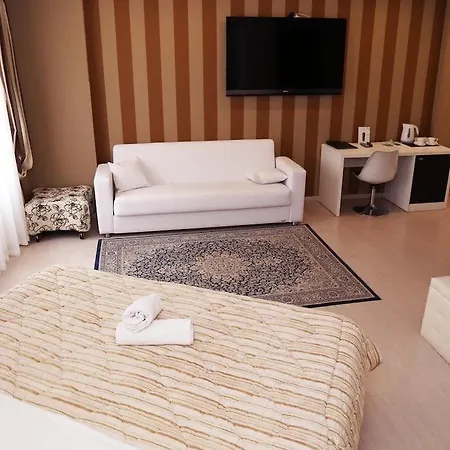 Hotel Globo Suite-correnti 3*