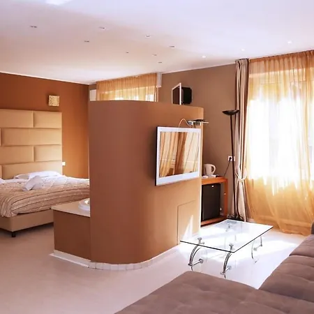 Globo Suite-correnti Hotel