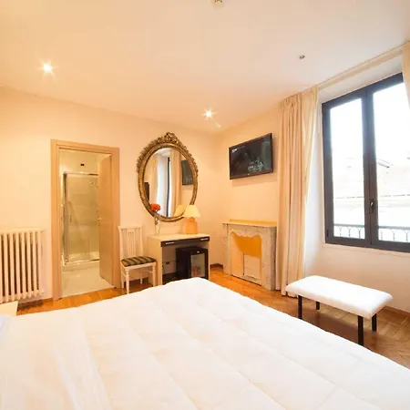 Globo Suite-correnti 3*