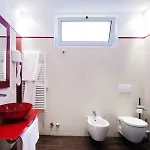 Globo Suite-correnti Szálloda 3*