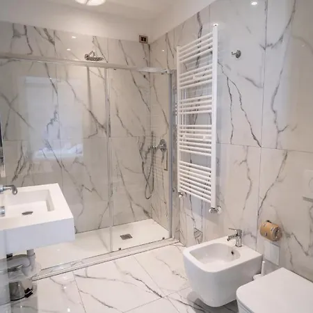 Globo Suite-correnti מלון