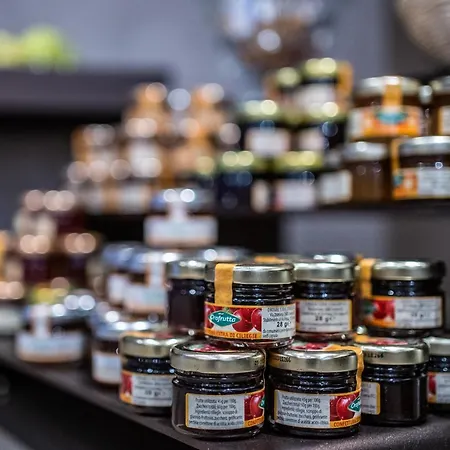 Globo Suite-correnti מלון