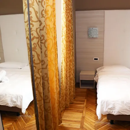 Globo Suite-correnti מלון סנרמו