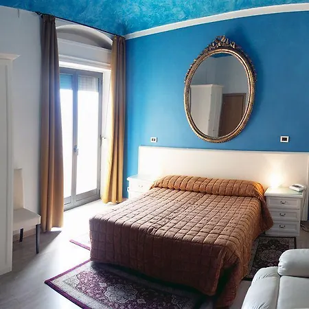 Globo Suite-correnti Hotel