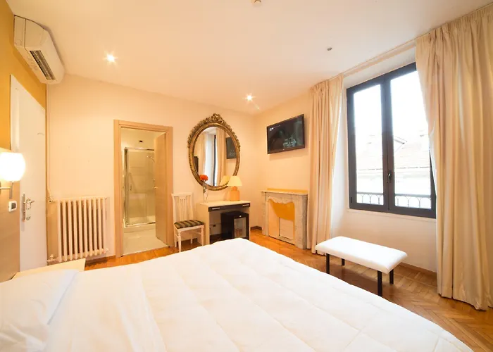 Globo Suite-correnti Szálloda San Remo