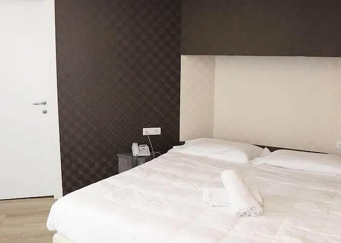 Szálloda Globo Suite-correnti 3*