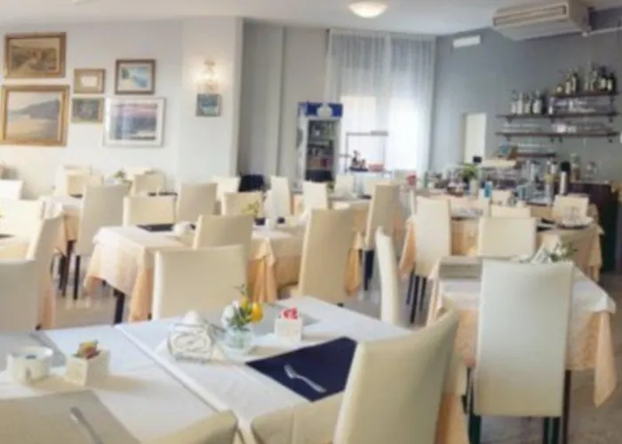 Szálloda Globo Suite-correnti 3*