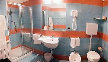 Szálloda Globo Suite-correnti San Remo